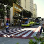 Both public and private sector investments play an important role in supporting sustainable urban mobility and minimizing the costs of private automobile use. Photo by Mariana Gil/EMBARQ Brasil.